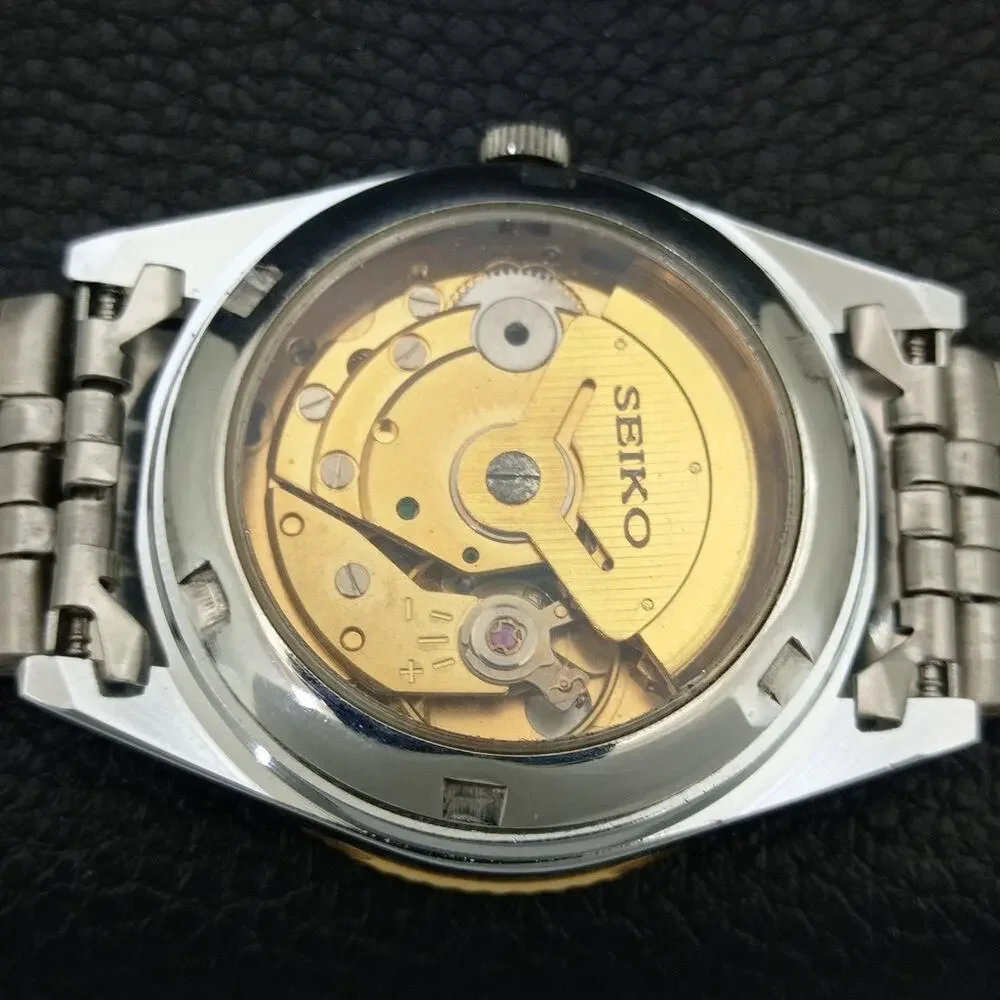 Vintage 1973 Seiko Automatic Mens Silver Watch W/daydate & Red accents